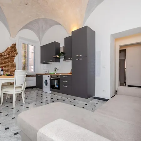 Апартаменты La Corte Sconta Finalborgo *