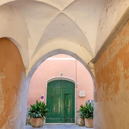 La Corte Sconta Finalborgo * Finale Ligure